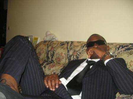 lui sè mn pote teddy peckson du casa,là il fè sn farot ,big up a toi!!