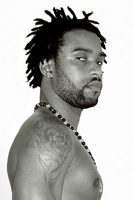 fally,mattez ce mignon garçon,il a 1 charme grave!!!!
